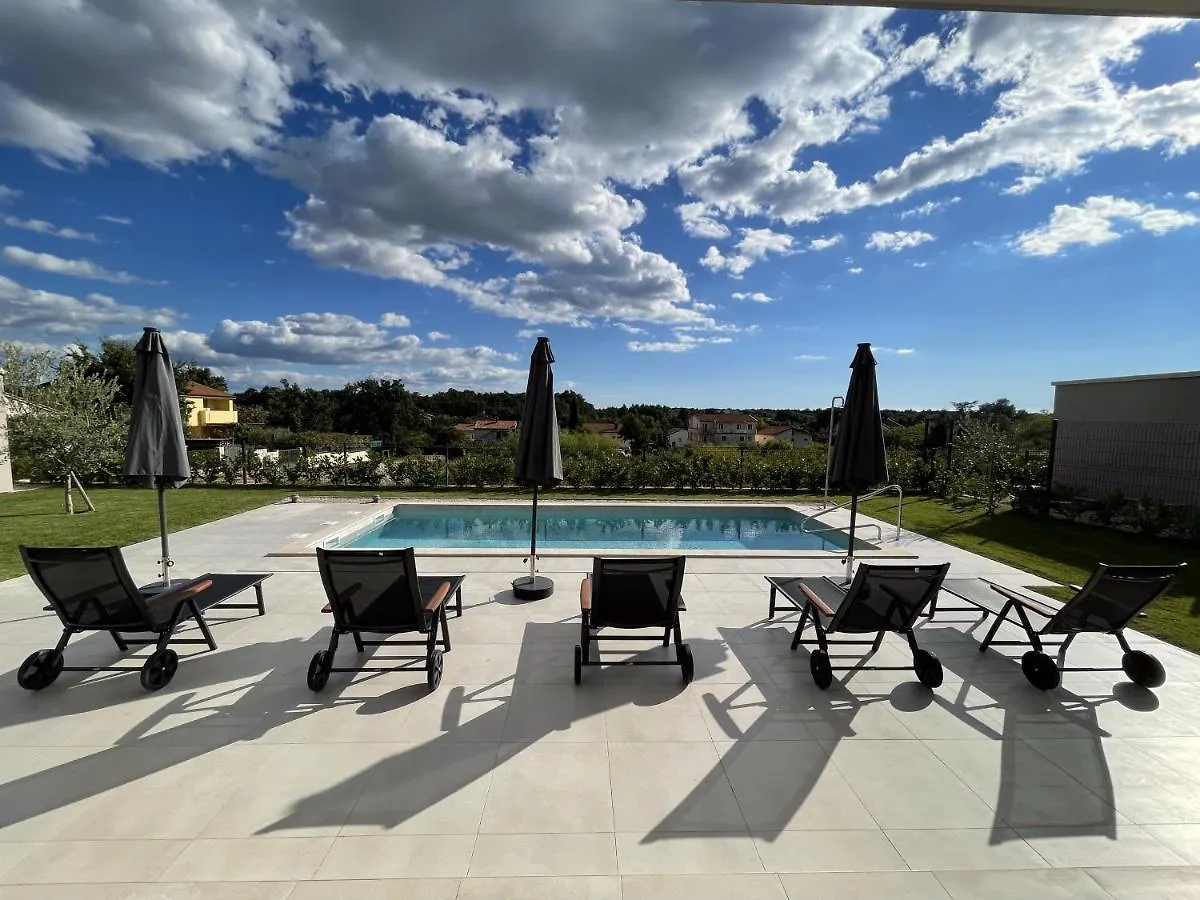 Villa Valentina Karigador 0*,